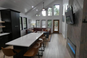 Modern Chalet with Hot Tub and Lake Access